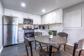 Cozy 1BR Near Downtown wWi-Fi & Free Parking - Houston - 1