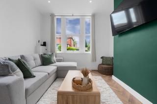 Your Whitefield Escape - Cozy 2BR, High-speed WiFi & Parking - Whitefield - 2