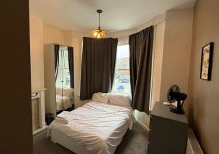 Peeams Abode Erith - Erith - 3