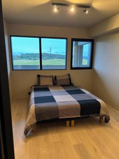 The Tenth Apartment - 3