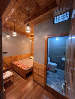 The Wooden Homestay - Almora - 8