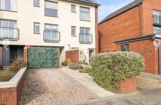 Marina Retreat - Swansea - 0