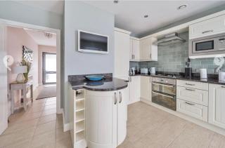 Marina Retreat - Swansea - 7