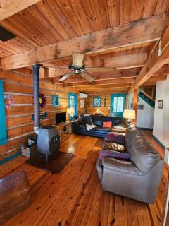 Grandpa Dans Cabin Mtn River view 34 acre retreat - 9