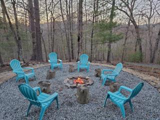 Grandpa Dans Cabin Mtn River view 34 acre retreat - 8