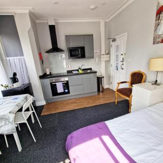 Budget Ground Floor Studio With Parking S1 - Norwich - 9