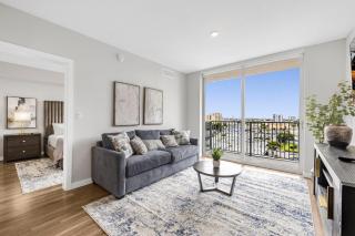 Upscale Condo with Stunning City Views & Pool Access - 7