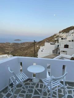 Chora's Cycladic Aura - Serifos Chora - 5