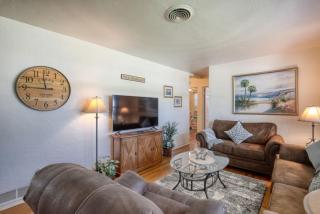 Home Away from Home Daytona 3 Bedroom - South Daytona - 9