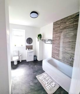 Modern 2 Bed House, Cleethorpes - Contractors Welcome! - Cleethorpes - 3