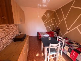 Apartment for rent vacation KRASNIQI - Karpen - 6
