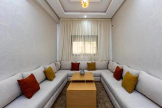 Elegant and Modern Apartment, Calm Cosy and Central - 7