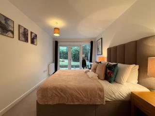 Lilly's modern 1 bed apartment in Wimbledon - 6