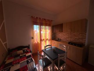 Apartment for rent vacation KRASNIQI - Karpen - 4