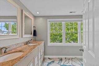 Beachfront Apartment - 8 min from downtown - New Haven - 2