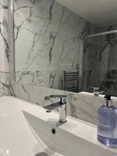 Yugogo One-Bedroom Apartment 37 London Road - Saint Albans - 3