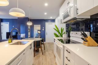 Amazing 3-Bedroom on Saint-Urbain - Montréal - 3