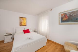 Traditional Dalmatian House Tina - Trogir - 1