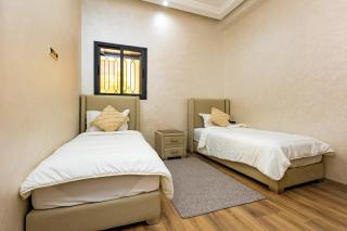 Elegant and Modern Apartment, Calm Cosy and Central - 4