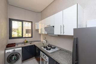 Elegant and Modern Apartment, Calm Cosy and Central - 7