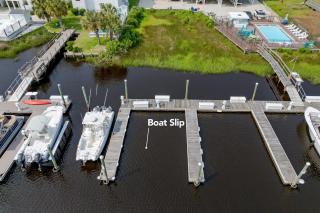 Reel Time Off NEW 3BR 3BA Pool Boat Slip Gear Walk to Beach - Carolina Beach - 2