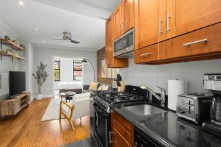 Chic NYC Escape in Vibrant Downtown - New York - 4