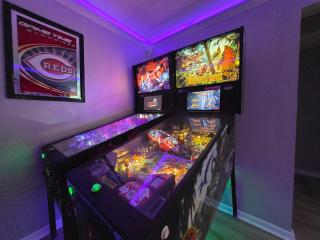 Hot Tub Massage Pinball Stylish! By The Greene - Kettering - 4