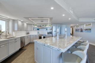 New Smyrna Luxury Beachfront Condo Pool Hot Tub - 4