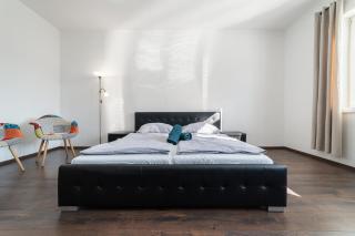 No8 Spacious City Center Apartment - 2