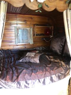 Roulotte au bord du canal du midi argeliers - 8