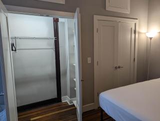 City Center Crib - Richmond - 1