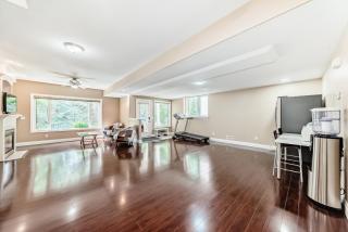 Cozy bedroom in quiet community - Calgary - 3