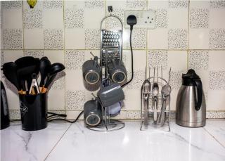 Elegant 2 Bedroom Apartment close to Rupa Mall, Noble Hotel,Poa PLace, Mediheal hospital, TopHill Hospital and St Lukes Hospital - 1