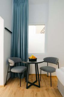 Neat 2BR perfect for 4 free parking - 3