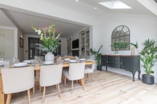 Luxury 6 Bedroom Period Home with Sauna and Gym - Cheltenham - 8