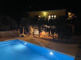Palada House with a Private Pool - Marina - 0