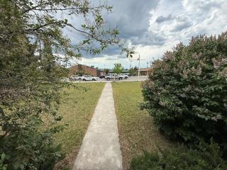 New Listing, Blue Cabin, Downtown, Cozy Getaway - 6
