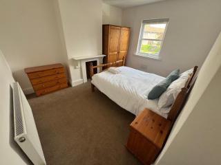 Comfortable Room in Redfield - Easy City Access - Bristol - 7