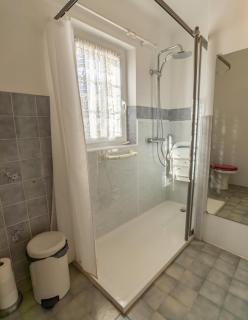 Joli mazet, jardin, piscine, tennis, plein centre - Le Plan-de-la-Tour - 2