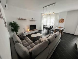Big good view apartment 2 bedrooms - Durazzo - 8