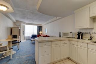 Sandy Toes Beachfront Condo - 6