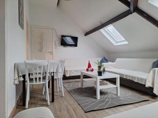 Cozy Nest by Gare du Midi - Bruxelles - 0