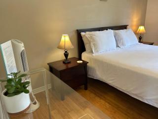 North Nanaimo Gem - Garden-View Room with Private Ensuite - Nanaimo - 3
