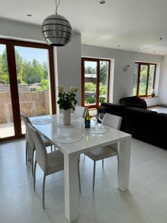 Modern 2BR appartment with spacious terrace - Jūrmala - 9