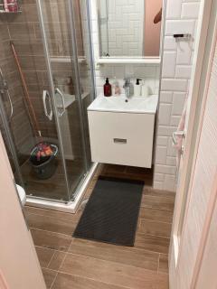 Bobby apartment - 2