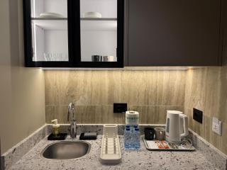 House 98 - Boutique Hotel Stay in Zayed - Sheikh Zayed - 1