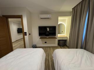 House 98 - Boutique Hotel Stay in Zayed - Sheikh Zayed - 4