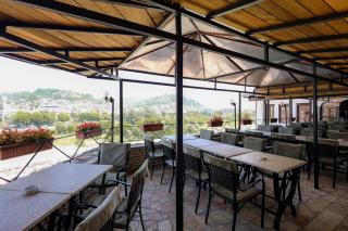 Hotel Ajka - Berat - 7