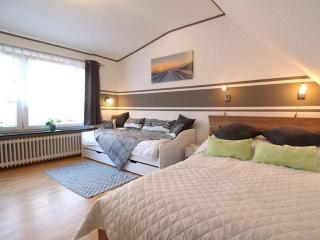 Holiday home in Husum with swimming pool - Husum - 1