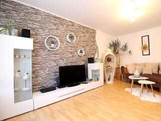 Holiday home in Husum with swimming pool - Husum - 8